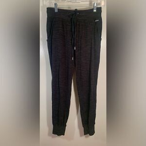 Peach EUC black/gray heathered joggers Size small